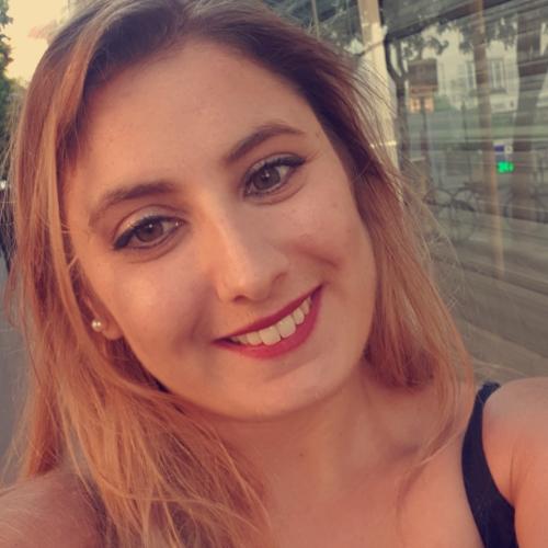 Adeline D. - Responsable RH et Paie