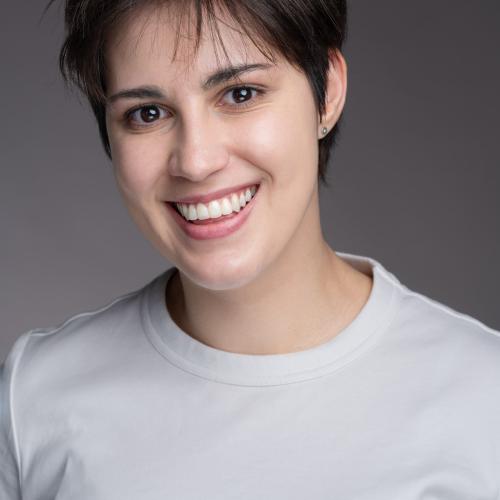 Kim lou T. - Consultante en Stratégie de Communication et Vidéaste