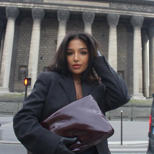 Inés  E. - Pro des réseaux sociaux