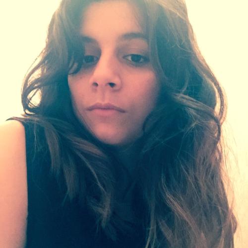 Laura T. - Assistante administratif
