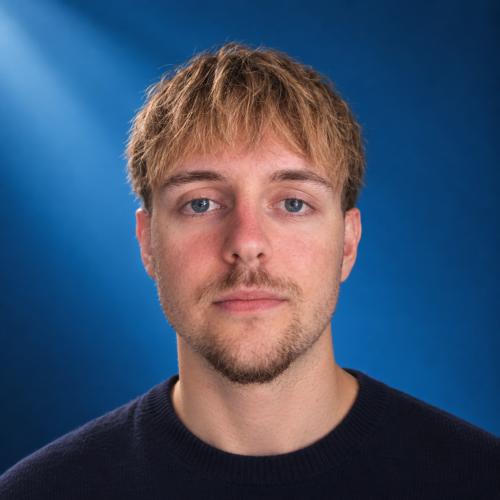 Julien M. - Montage vidéo et développement de site internet