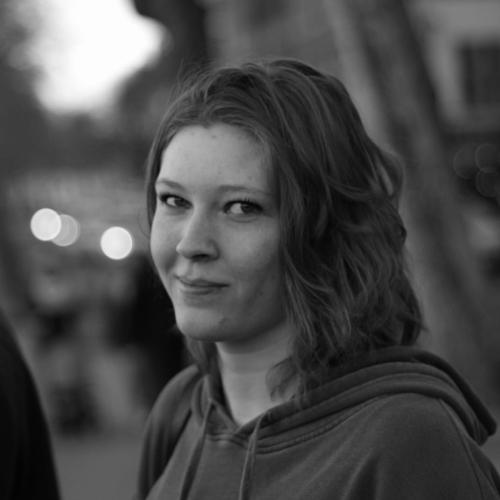 Emma M. - Traduction - Relecture - Correction