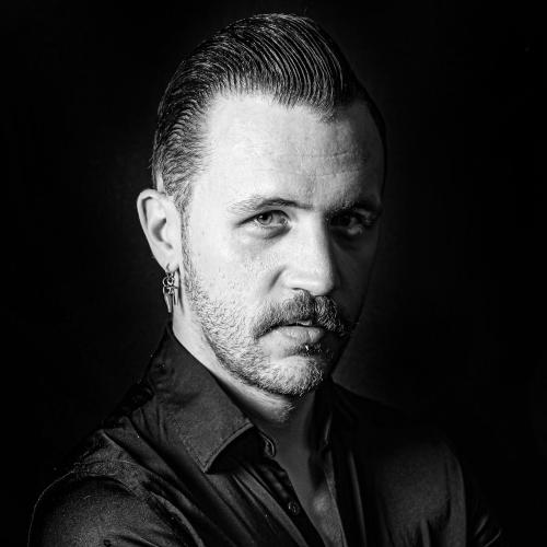 Jessy D. - Coiffeur mixte / Barbier privé et en entreprise