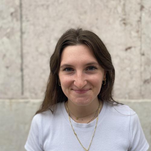 Alice L. - Freelance Marketing Stratégique & Digital, Communication