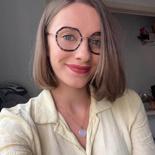 Léonie C. - Consultante en communication et image de marque