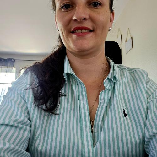 Kirneel D. - ASSISTANTE ADMNISTRATIVE