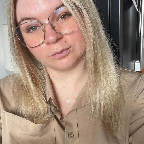 Mélanie J. - Assistante administrative indépendante