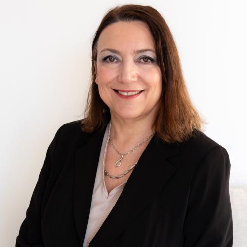Lydia A. - Consultante en Management des Organisations Complexes et RH