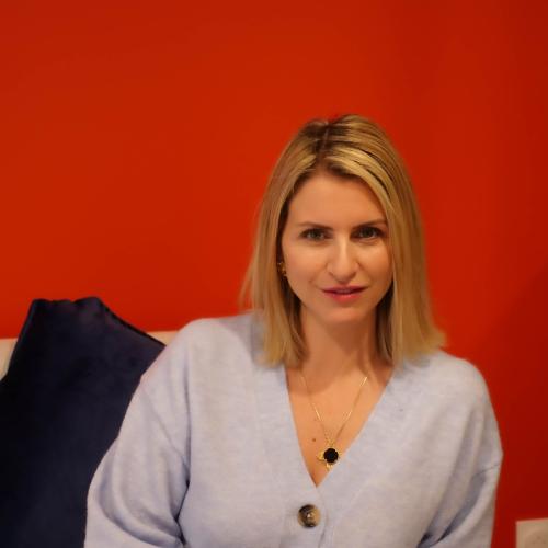 Aude R. - Consultante stratégique et chef de projet évènementiel