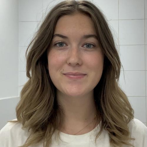 Agathe V. - Designer pluridisciplinaire spécialité espace et graphisme