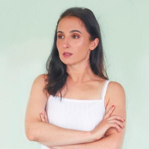 Laure A. - UX-UI Designer / Webdesigner / Graphiste