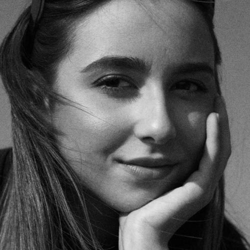 Ilona S. - Community manager