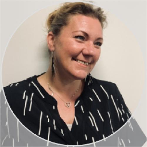 Karine R. - Attaché Administratif RH