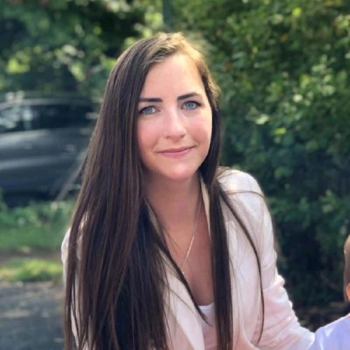 Laura P. - Assistant administratif - Office manager