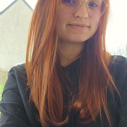 Maiwenn H. - Assistante digitale en communication