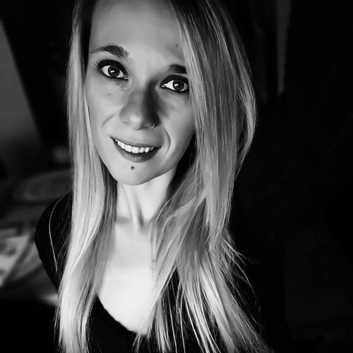 Virginie H. - Auteur et chroniqueuse littéraire - correctrice