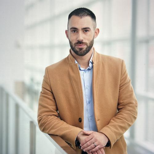 Steven P. - Conseil en RP, prise de parole et gestion de crise