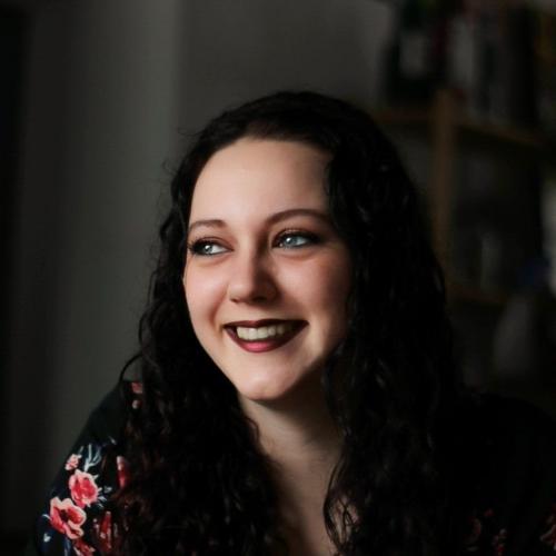 Lauriane D. - Designer graphiste & illustratrice