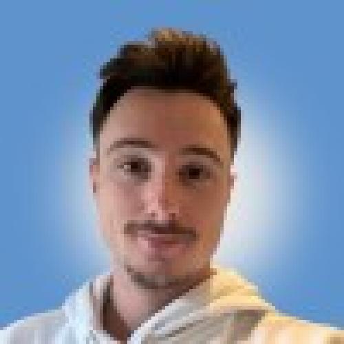 Florian B. - Community Manager