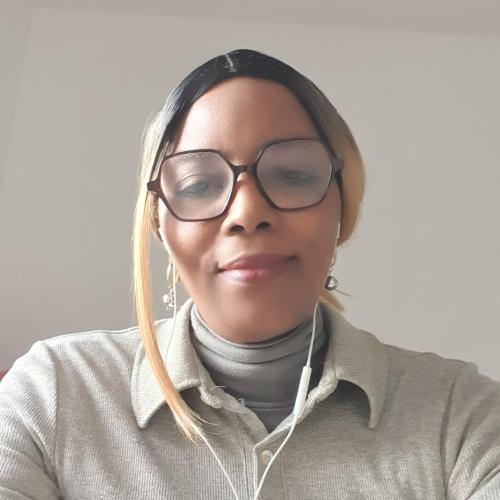 Giletta N. - Assistant Manager