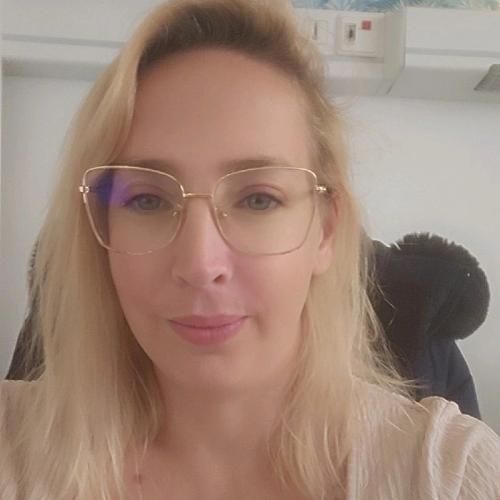Celine H. - Secrétaire indépendante