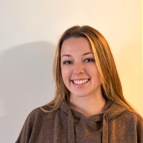 Cuisinier M. - Chargée de communication - monteuse - pilote de drone