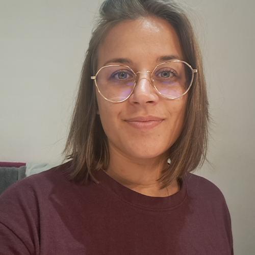 Laurie M. - Assistante administrative