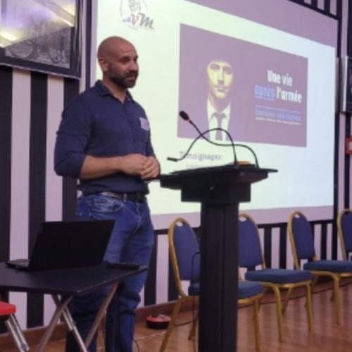 Laurent A. - Consultant Intelligence Economique