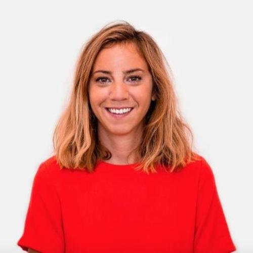 Servane P. - Graphiste, web designer, CM