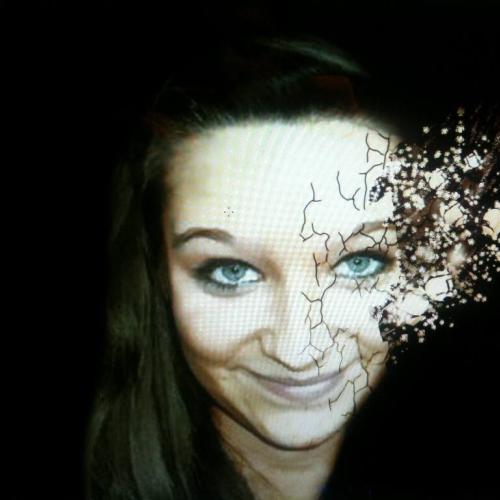 Anaïs D. - Directrice Artistique en Communication Visuelle / graphiste