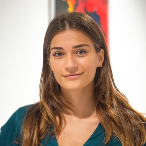 Celia L. - Community Manager & Rédactrice Freelance