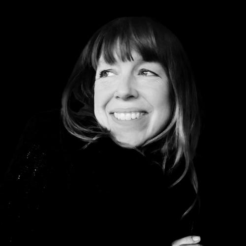 Julie L. - Designer graphique / Directrice artistique