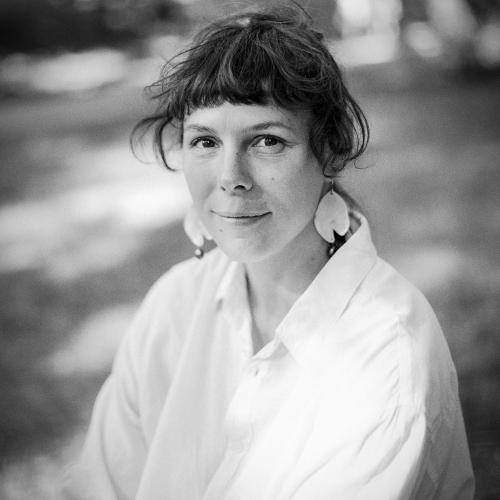 Bertille V. - Artiste illustratrice pluridisciplinaire