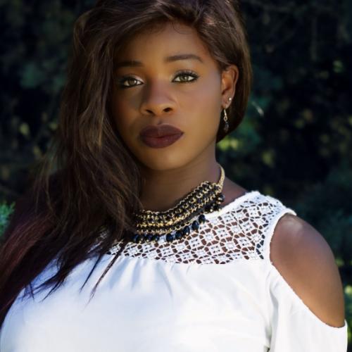 Gloria P. - ASSISTANTE ADMINISTRATIVE