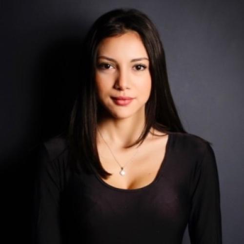 Sara maria B. - Channel Manager France