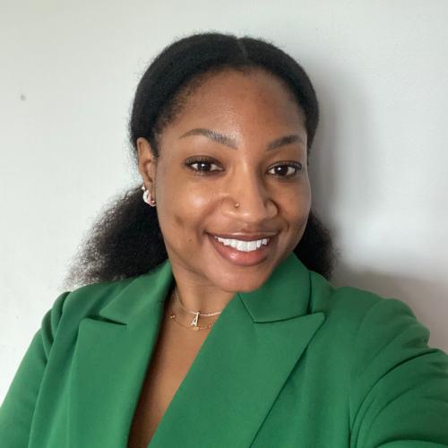 Angelique N. - Consultante en stratégie de marque et webdesigner