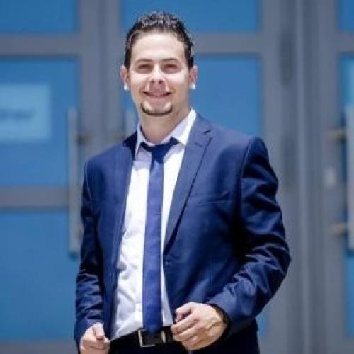 Amir Y. - PharmaD qualité - Auditeur - Formateur.