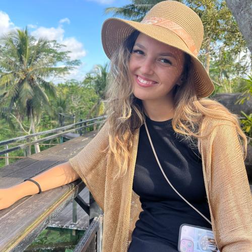 Mathilde B. - Assistante de directoon