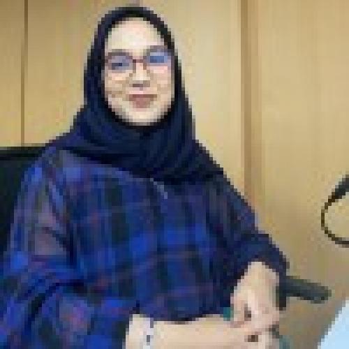 Halima Z. - Graphiste designer