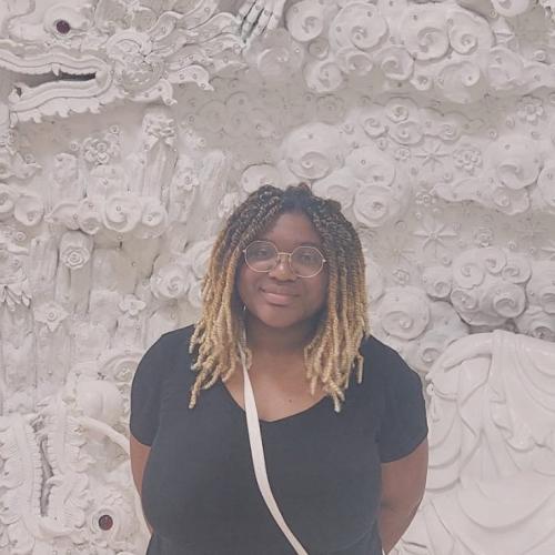 Laurène D. - Juriste droit des sociétés – Formalités RNE/Greffe