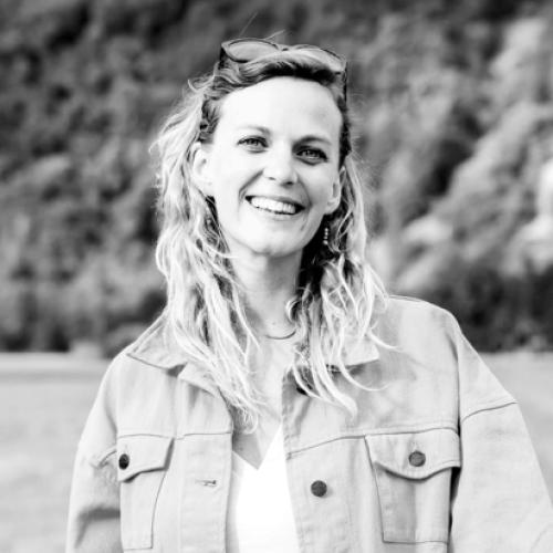 Anne-julie S. - Chargé de marketing et communication