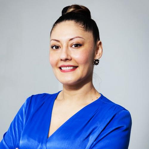 Esmeralda C. - Chargée RH