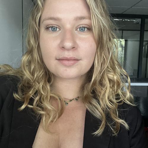 Lisa C. - Graphiste & UI Designer