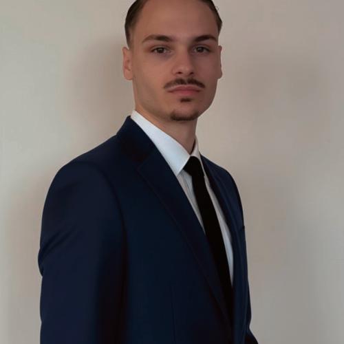 Estebann D. - Conseiller en image / Personal shopper