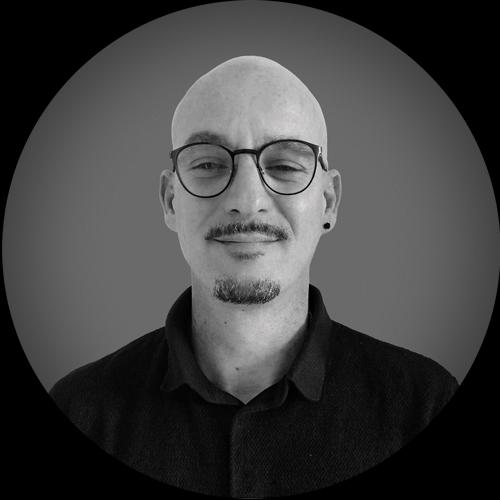 Benjamin L. - Directeur Artistique & Graphiste 360°