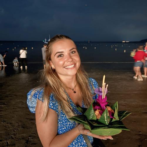 Angèle S. - Social Media Manager