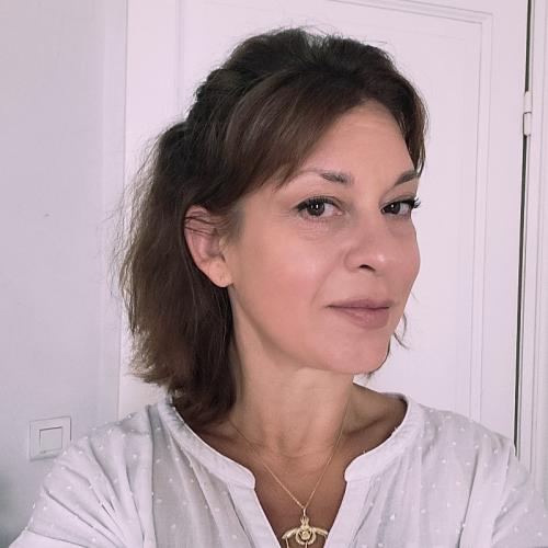 Delphine S. - Rédacteur, Correcteur, Secrétaire de rédaction (SR)