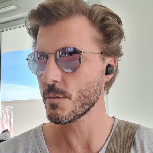 Julien M. - Illustrateur/dessinateur BD,comics et manga-Story boardeur