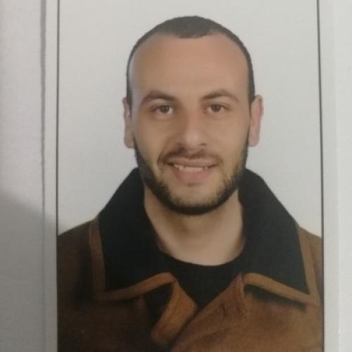 Eslam E. - Attaché recherche clinique
