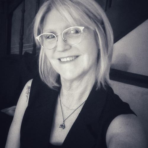 Emmanuelle G. - Office Manager